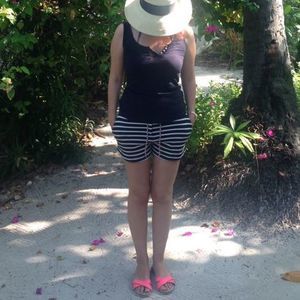 Meet your Posher, Clotilde